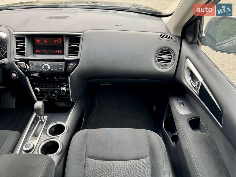 Позашляховик / Кросовер Nissan Pathfinder 2014 в Києві