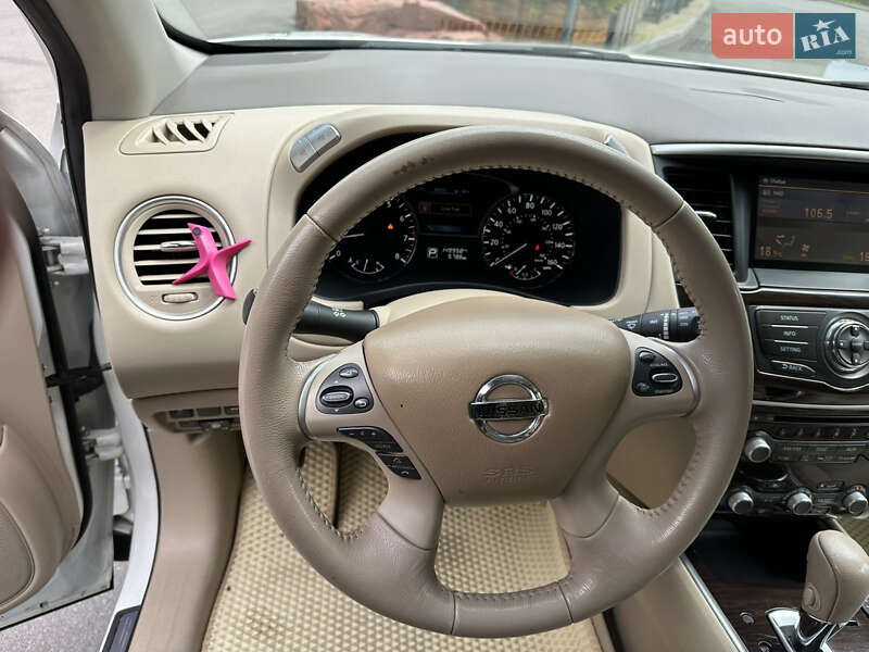 Позашляховик / Кросовер Nissan Pathfinder 2015 в Києві