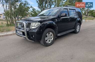 Внедорожник / Кроссовер Nissan Pathfinder 2006 в Днепре
