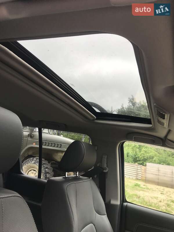 Позашляховик / Кросовер Nissan Pathfinder 2014 в Івано-Франківську