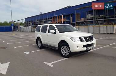 Позашляховик / Кросовер Nissan Pathfinder 2011 в Запоріжжі