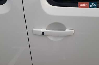 Позашляховик / Кросовер Nissan Pathfinder 2011 в 