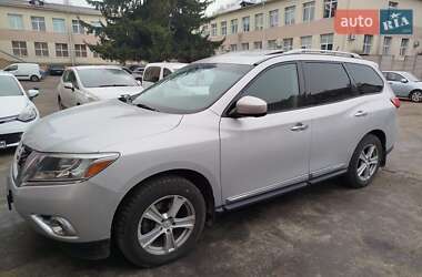 Внедорожник / Кроссовер Nissan Pathfinder 2012 в Ровно