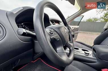 Внедорожник / Кроссовер Nissan Pathfinder 2013 в 