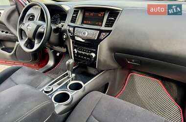 Внедорожник / Кроссовер Nissan Pathfinder 2013 в 