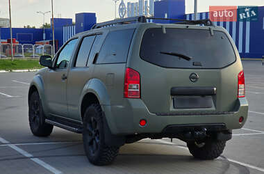 Внедорожник / Кроссовер Nissan Pathfinder 2011 в 