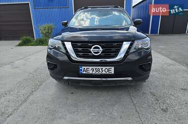 Позашляховик / Кросовер Nissan Pathfinder 2017 в 