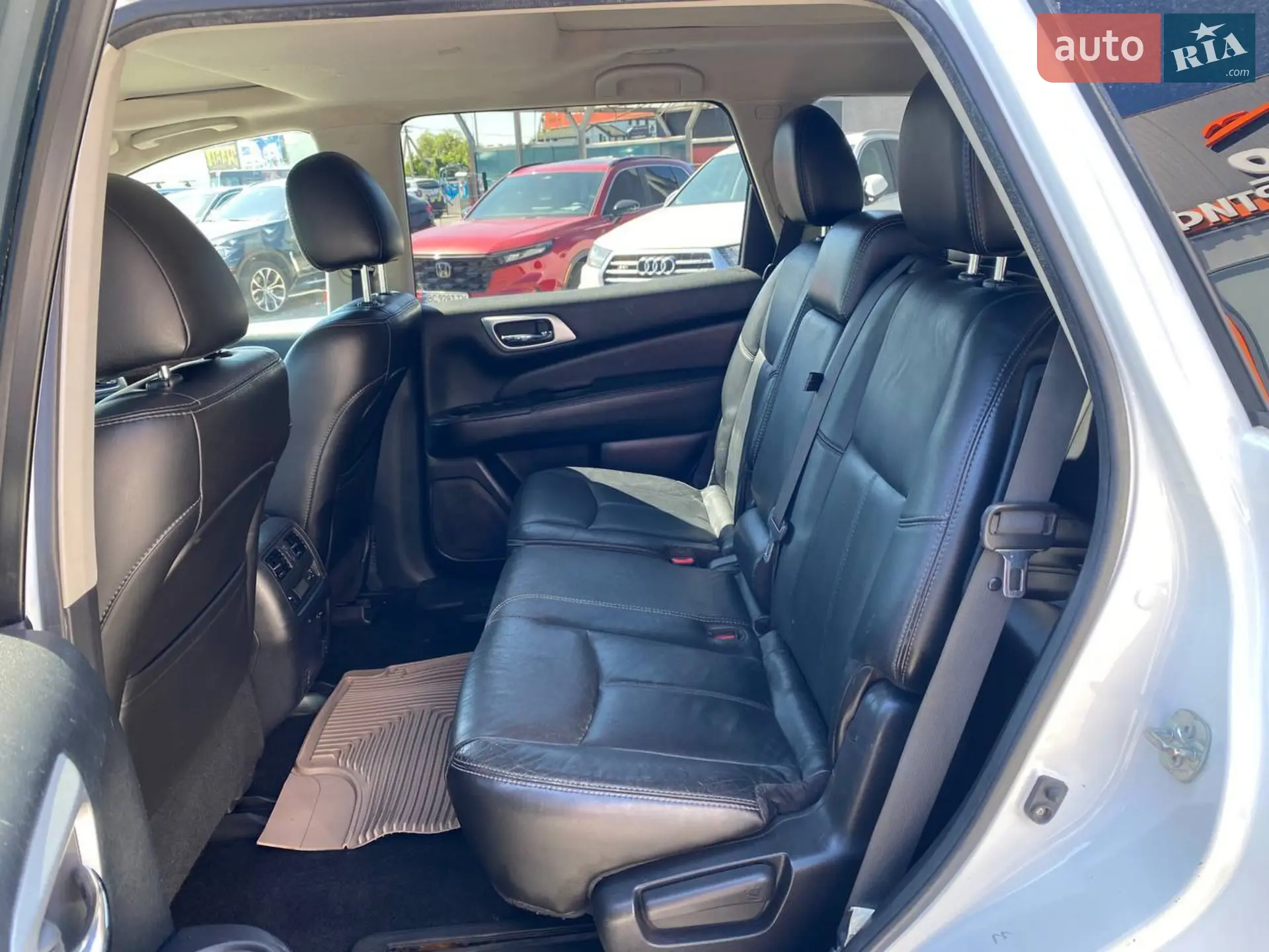 2014 Nissan Pathfinder - мініатюра 21