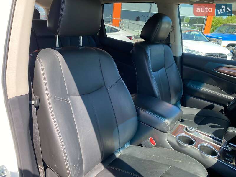 Позашляховик / Кросовер Nissan Pathfinder 2014 в Львові
