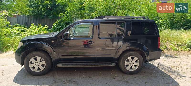 Позашляховик / Кросовер Nissan Pathfinder 2005 в Харкові