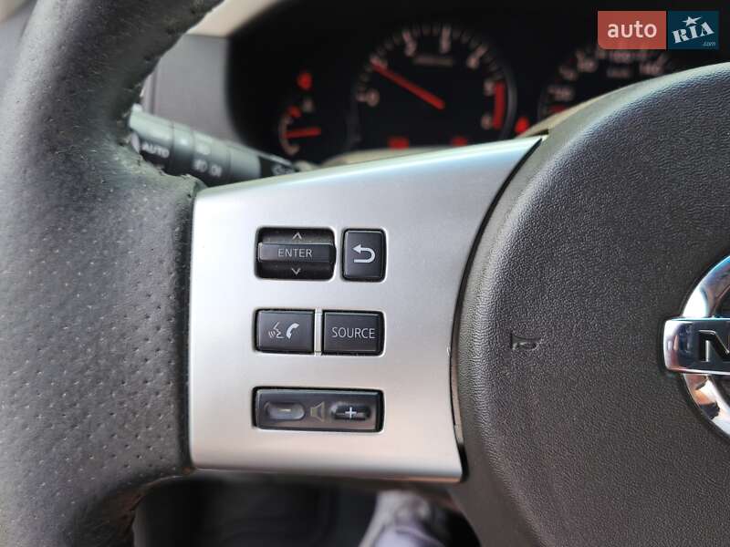 Позашляховик / Кросовер Nissan Pathfinder 2012 в Дніпрі