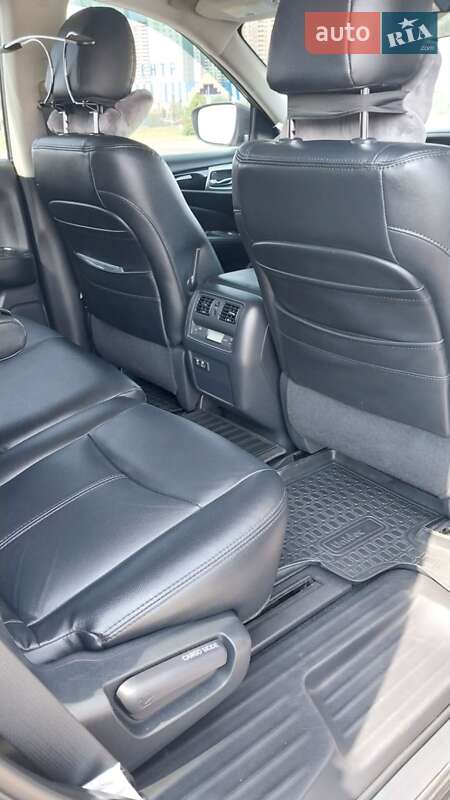 Позашляховик / Кросовер Nissan Pathfinder 2018 в Києві