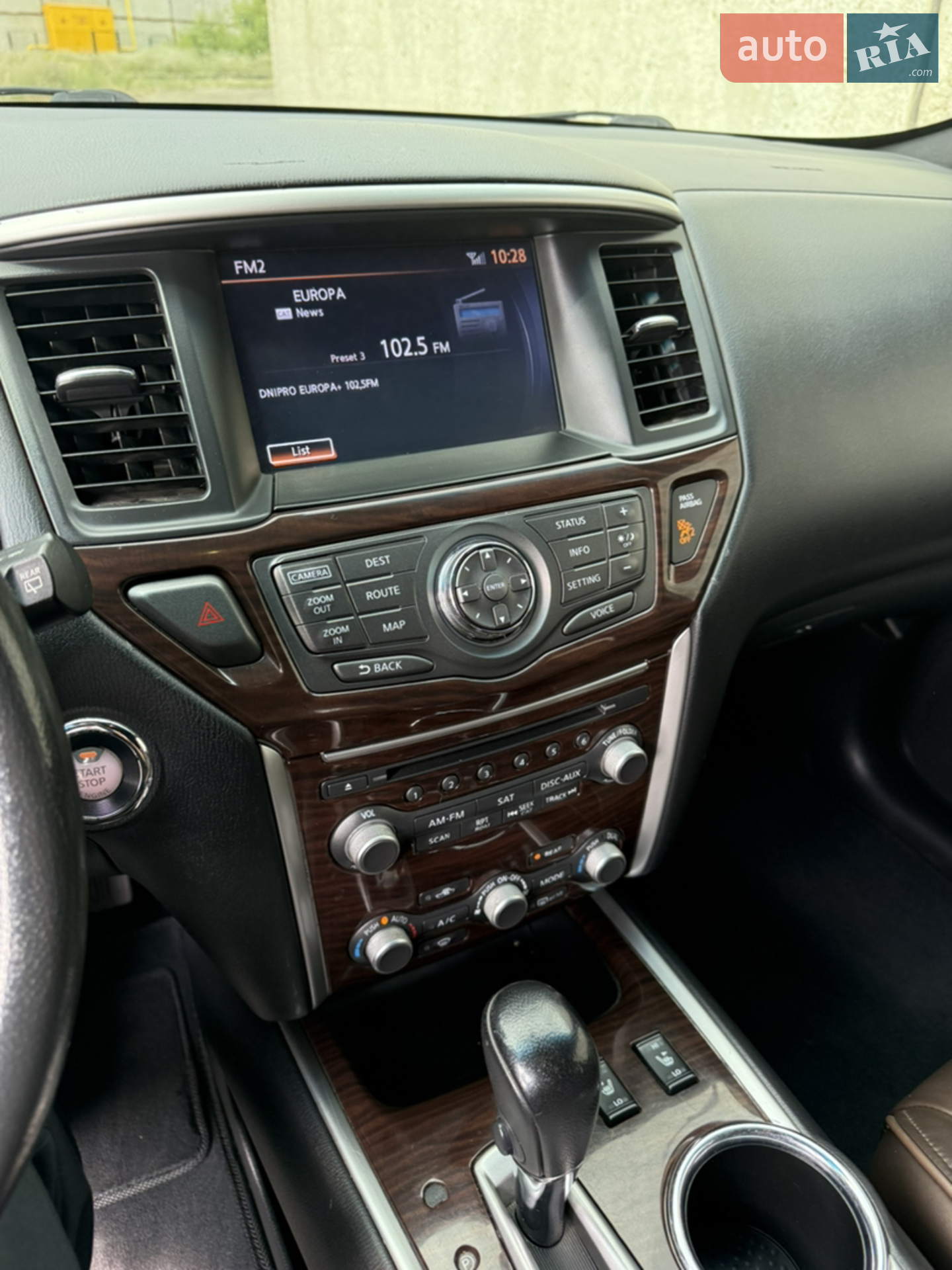 2016 Nissan Pathfinder - мініатюра 11