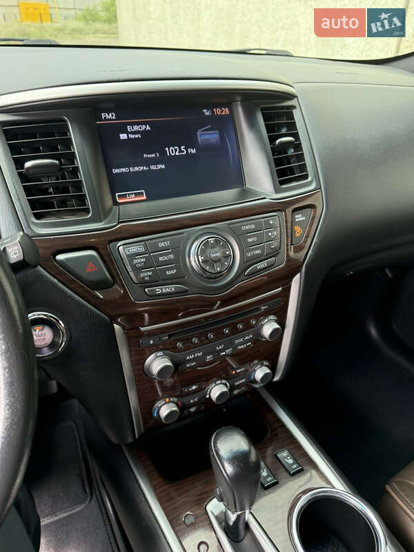 Позашляховик / Кросовер Nissan Pathfinder 2016 в Дніпрі