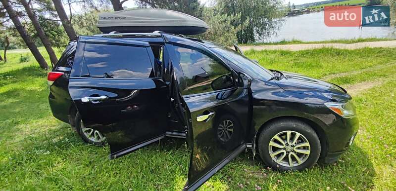 Позашляховик / Кросовер Nissan Pathfinder 2013 в Хмельницькому