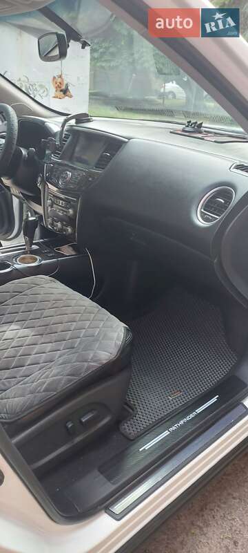 Позашляховик / Кросовер Nissan Pathfinder 2013 в Фастові