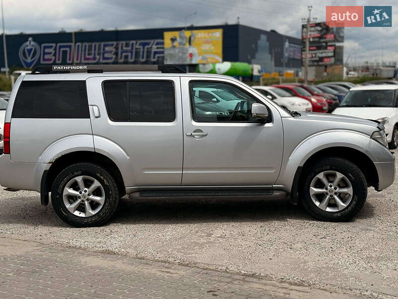 Внедорожник / Кроссовер Nissan Pathfinder 2007 в Львове