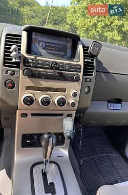 Внедорожник / Кроссовер Nissan Pathfinder 2009 в 