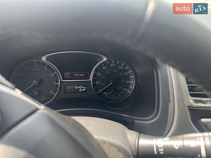 Позашляховик / Кросовер Nissan Pathfinder 2015 в Дніпрі фото 8 Позашляховик / Кросовер Nissan Pathfinder 2015 в Дніпрі