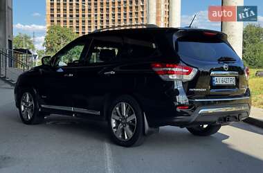 Внедорожник / Кроссовер Nissan Pathfinder 2013 в 