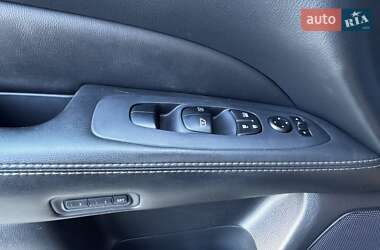 Внедорожник / Кроссовер Nissan Pathfinder 2013 в 