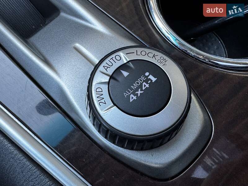Внедорожник / Кроссовер Nissan Pathfinder 2013 в Киеве