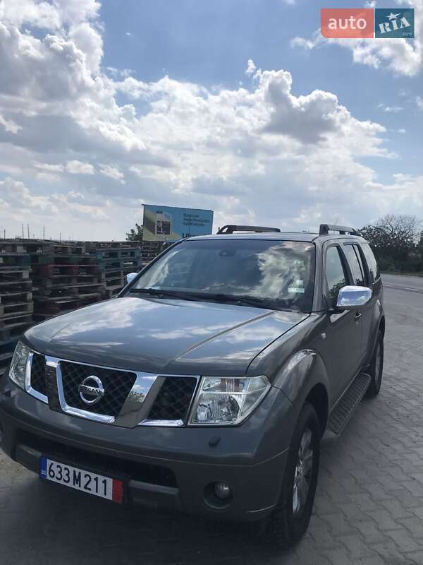 Nissan Pathfinder 2004