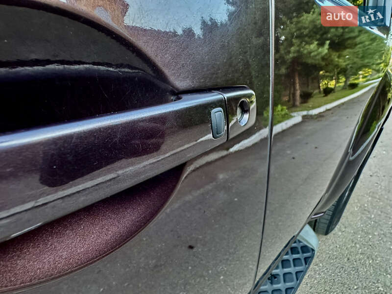 Внедорожник / Кроссовер Nissan Pathfinder 2011 в Ровно