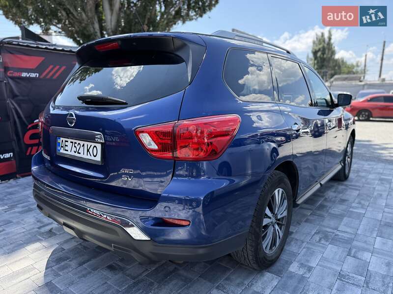 Позашляховик / Кросовер Nissan Pathfinder 2016 в Дніпрі