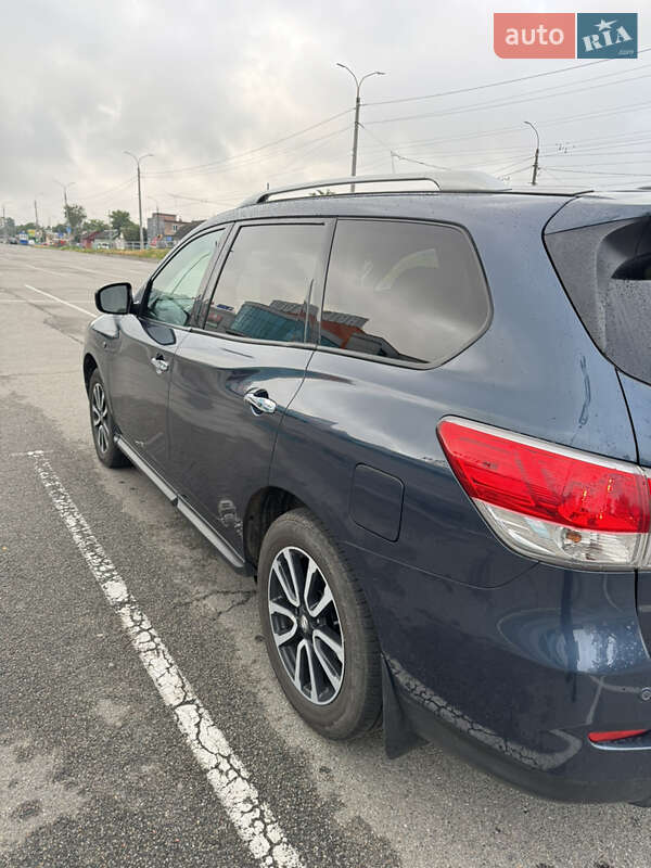 Внедорожник / Кроссовер Nissan Pathfinder 2014 в Киеве