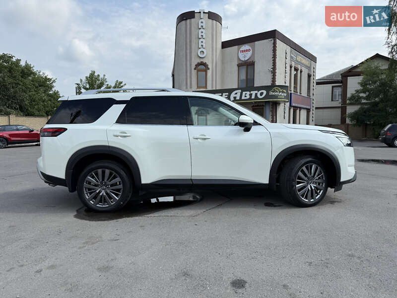 Nissan Pathfinder 2022