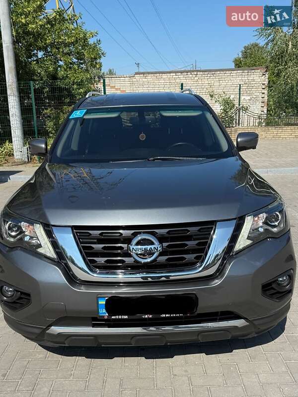 Внедорожник / Кроссовер Nissan Pathfinder 2019 в Днепре