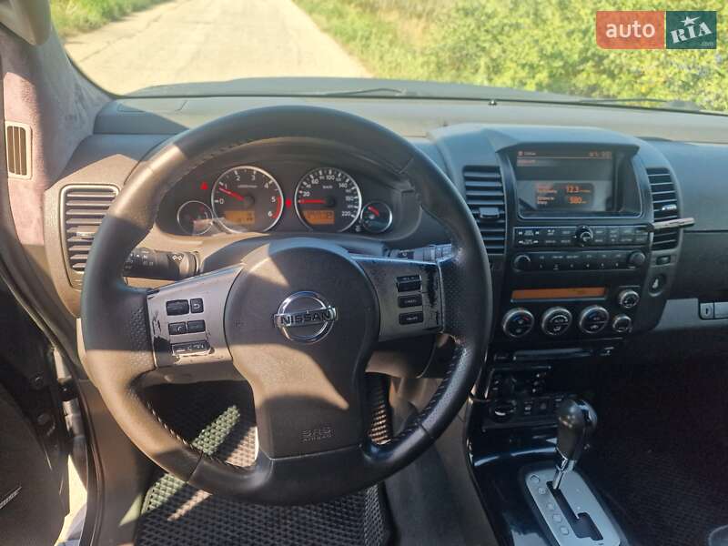 Внедорожник / Кроссовер Nissan Pathfinder 2008 в Харькове