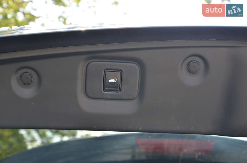 Позашляховик / Кросовер Nissan Pathfinder 2014 в Києві