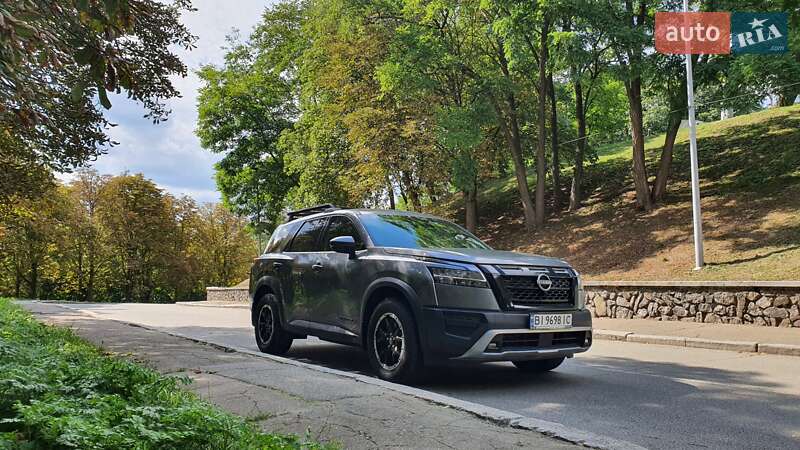 Внедорожник / Кроссовер Nissan Pathfinder 2023 в Киеве