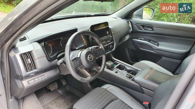 Внедорожник / Кроссовер Nissan Pathfinder 2023 в Киеве
