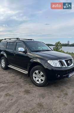 Позашляховик / Кросовер Nissan Pathfinder 2010 в Києві