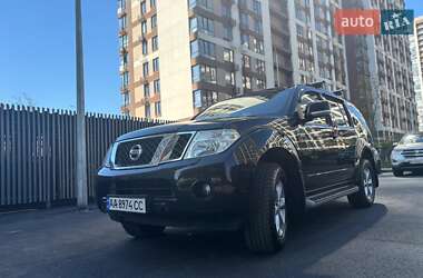 Позашляховик / Кросовер Nissan Pathfinder 2012 в Києві