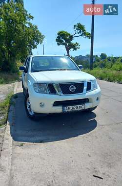 Позашляховик / Кросовер Nissan Pathfinder 2011 в Верхньодніпровську