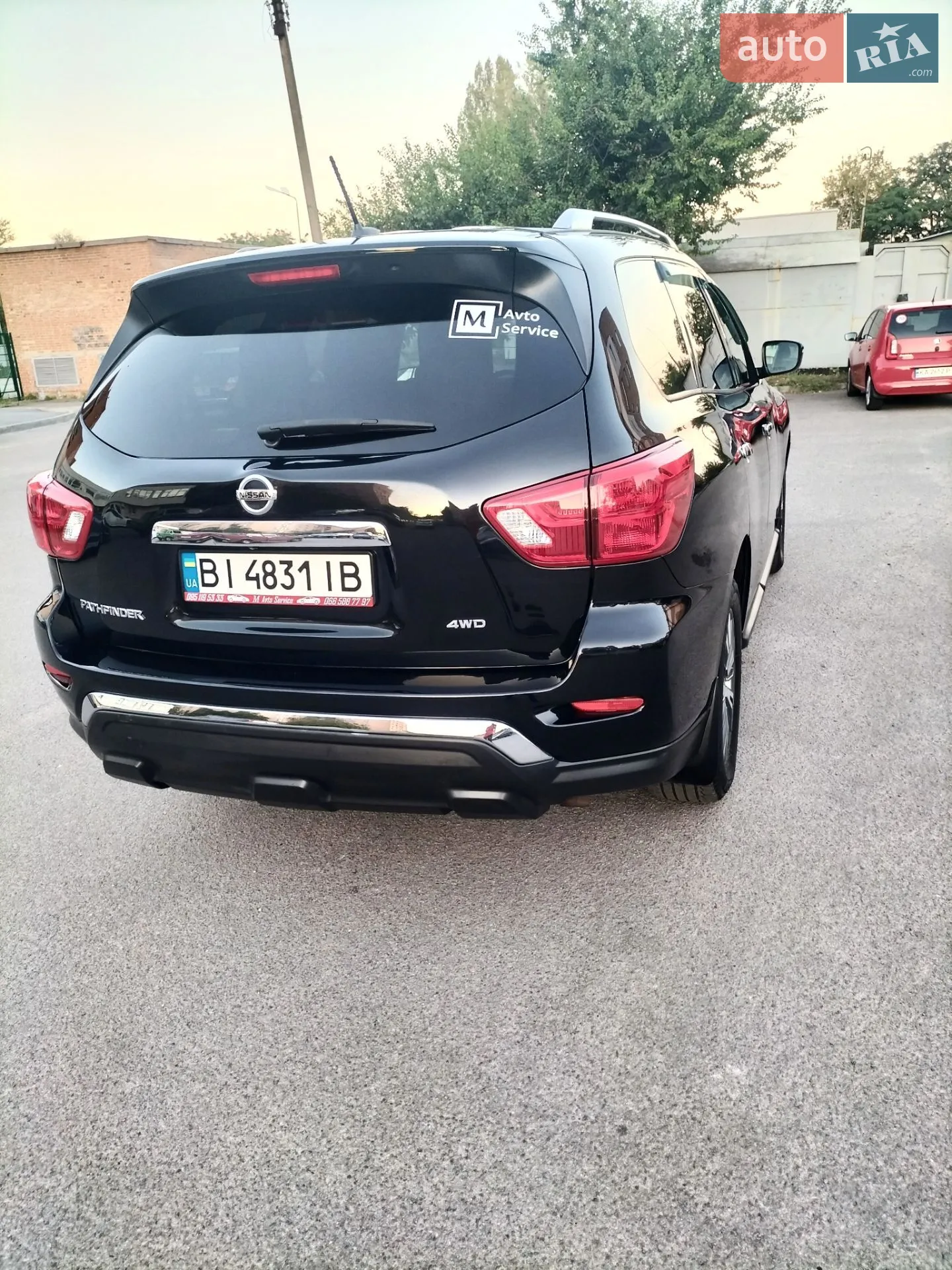 2018 Nissan Pathfinder - мініатюра 10