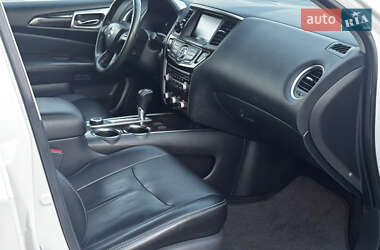Внедорожник / Кроссовер Nissan Pathfinder 2015 в 