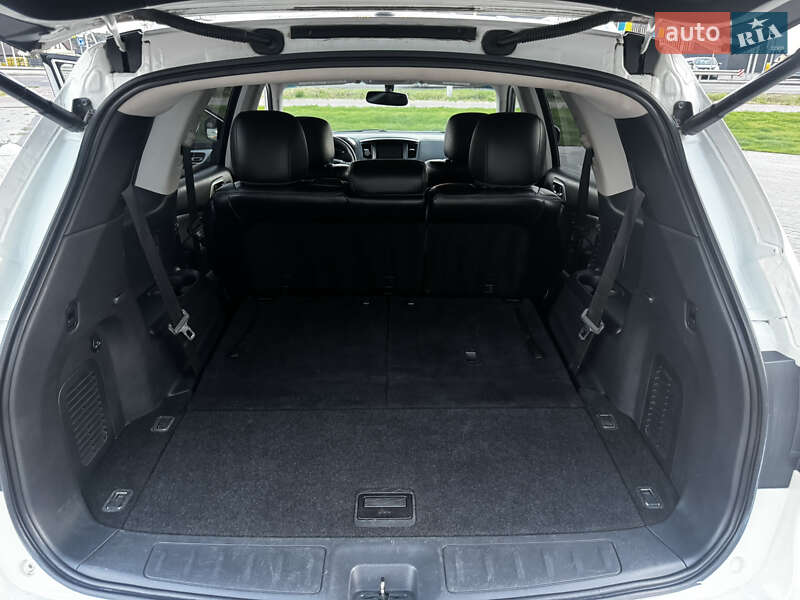 Внедорожник / Кроссовер Nissan Pathfinder 2015 в Луцке