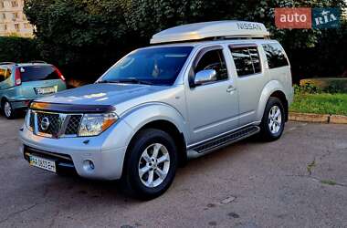 Позашляховик / Кросовер Nissan Pathfinder 2007 в Броварах