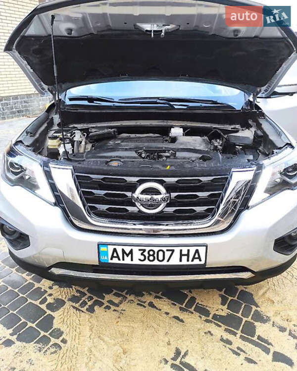 Позашляховик / Кросовер Nissan Pathfinder 2019 в Львові фото 9 Позашляховик / Кросовер Nissan Pathfinder 2019 в Львові