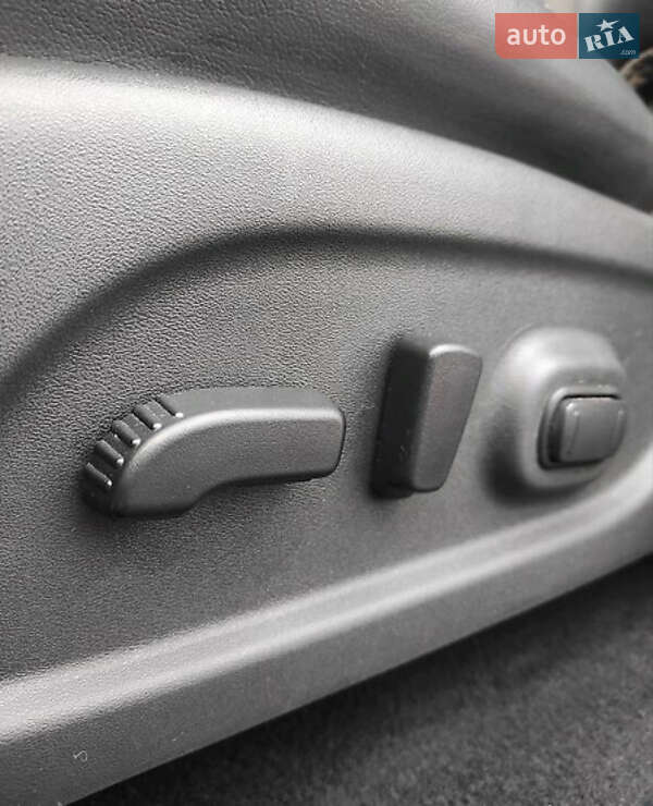 Позашляховик / Кросовер Nissan Pathfinder 2019 в Львові фото 27 Позашляховик / Кросовер Nissan Pathfinder 2019 в Львові