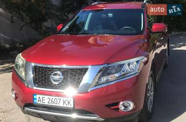 Внедорожник / Кроссовер Nissan Pathfinder 2015 в Днепре
