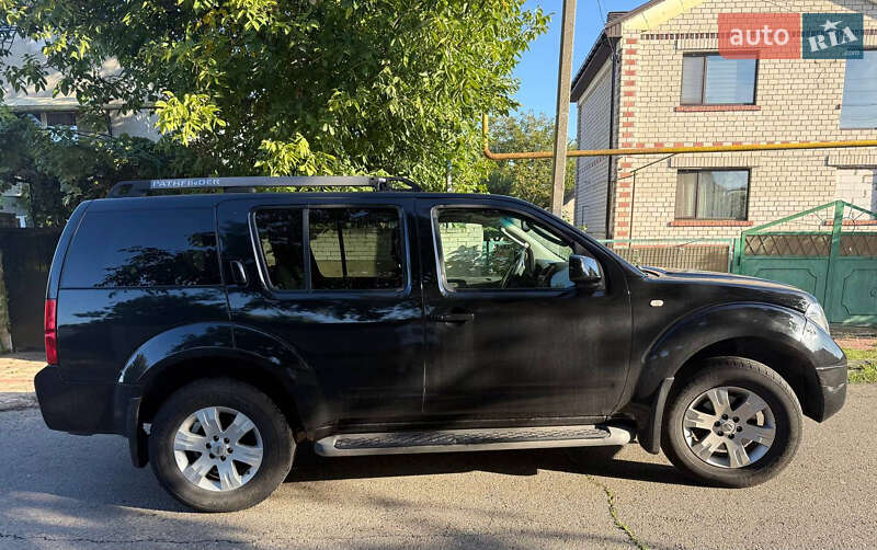 Nissan Pathfinder 2005
