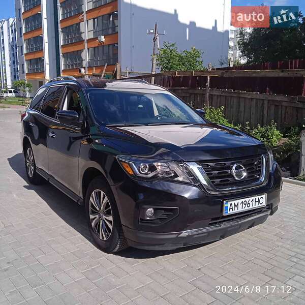 Nissan Pathfinder 2019