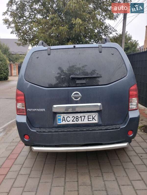 Позашляховик / Кросовер Nissan Pathfinder 2007 в Луцьку