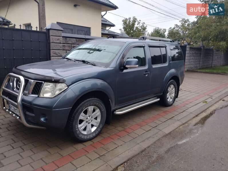 Позашляховик / Кросовер Nissan Pathfinder 2007 в Луцьку